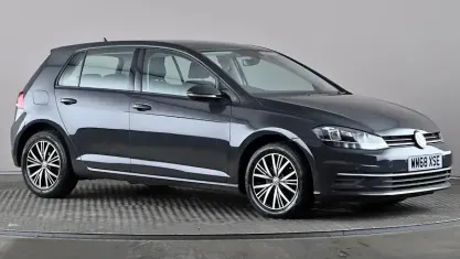 Used VW Golf VII SE 116 HP (85 kW) 2018 Grey Hatchback