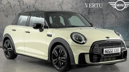 Used Mini Cooper Sport 136 HP (100 kW) 2022 Pepper white Hatchback
