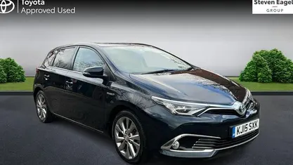 Used Toyota Auris Hybrid 136 HP (100 kW) 2016 Hatchback