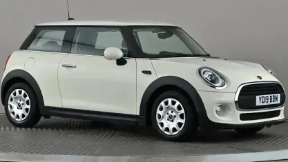 Used Mini ONE Classic 102 HP (75 kW) 2021 Hatchback