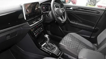 Used VW T-Roc R-line 150 HP (110 kW) 2025 SUV