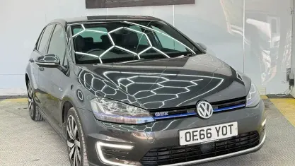 Used VW Golf VII GTE 204 HP (150 kW) 2016 Hatchback