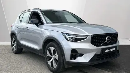 Used Volvo XC40 Plus 211 HP (155 kW) 2023 Silver SUV