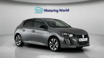 Used Peugeot 208 Allure 101 HP (74 kW) 2024 Grey Hatchback
