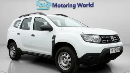 Used Dacia Duster Essentiel 90 HP (66 kW) 2022 White SUV
