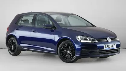 Used VW Golf VII SE 125 HP (91 kW) 2017 Blue Hatchback