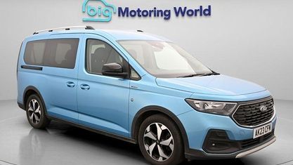 Usado Ford Tourneo Active 122 HP (89 kW) 2026 Carrinha