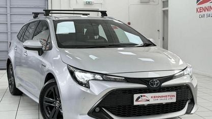 Second-hand Toyota Corolla 122 CP (89 kW) 2022 Hatchback