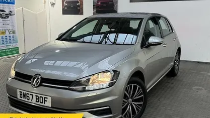 Used 2018 VW Golf VII SE Hatchback | £13,490 (Fair price)