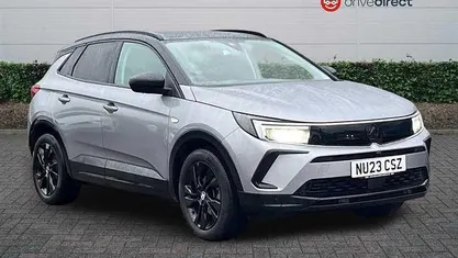 Used Vauxhall Grandland X S 131 HP (96 kW) 2023 Two coat metallic  quartz grey SUV