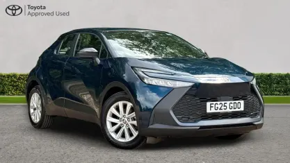 Used Toyota C-HR 140 HP (102 kW) 2025 Midnight teal SUV