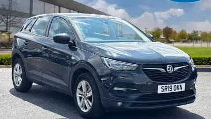 Used Vauxhall Grandland X 131 HP (96 kW) 2019 Grey SUV