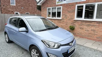 Used Hyundai i20 Active 84 HP (61 kW) 2014 Blue Hatchback