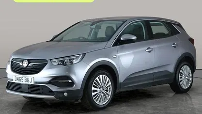 Used Vauxhall Grandland X S 131 HP (96 kW) 2019 SUV