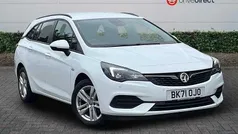 Brilliant paint summit white Used 2021 Vauxhall Astra Business Edition Estate | £9,800 (Fair price)