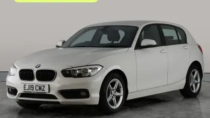 Used BMW 118 Comfort Edition 136 HP (100 kW) 2019 White Hatchback