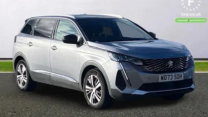 Used Peugeot 5008 Allure+ 131 HP (96 kW) 2023 Grey SUV