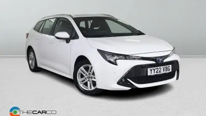Used Toyota Corolla 122 HP (89 kW) 2022 White Estate
