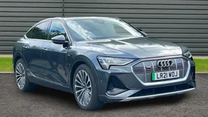 Usado Audi e-tron Sportback S-Line 300 kW (408 CV) 2022 SUV