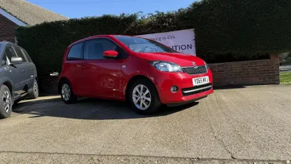 Used Skoda Citigo SE L 75 HP (55 kW) 2015 Red Hatchback