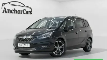 Used Vauxhall Zafira Tourer SRi 140 HP (102 kW) 2017 Black MPV