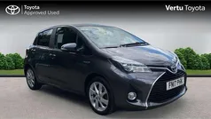 Grey Used 2017 Toyota Yaris Hybrid Hatchback | £10,629 (Fair price)