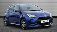 Blue Used 2021 Toyota Yaris Hybrid Hatchback | £16,050 (Fair price)