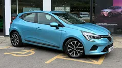 Blue Used 2022 Renault Clio V Iconic Hatchback | £12,995 (Fair price)