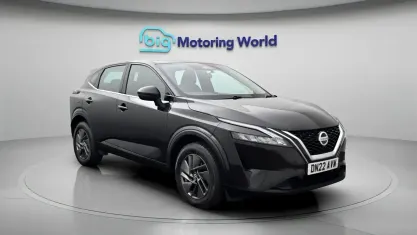 Used Nissan Qashqai Acenta Premium 140 HP (102 kW) 2022 Black SUV