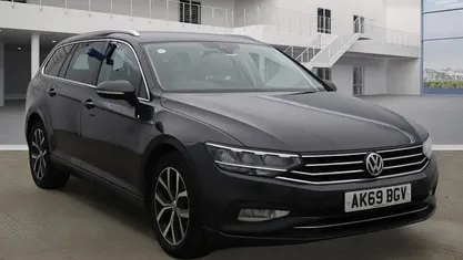 Used 2023 VW Passat SEL Estate | £13,690 (Fair price)