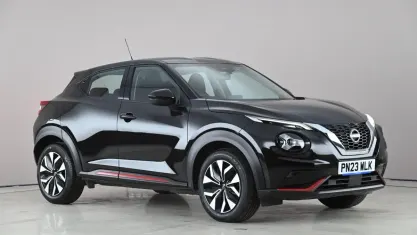 Używany Nissan Juke Acenta 114 KM (83 kW) 2023 Czarny SUV