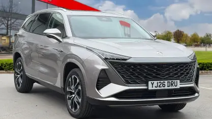 New MG MGS9 299 HP (219 kW) 2026 Silver SUV