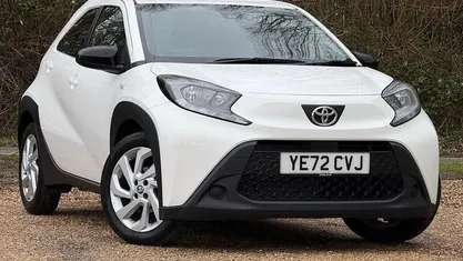 Used Toyota Aygo X PURE 72 HP (52 kW) 2025 SUV