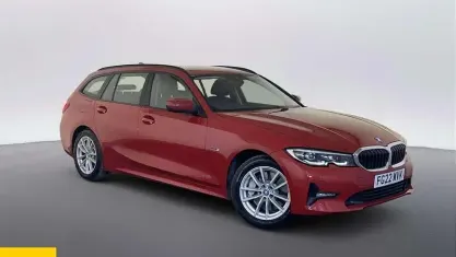 Used BMW 330e Luxury Line 292 HP (214 kW) 2022 Red Estate