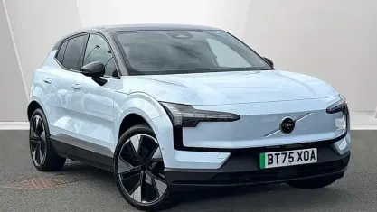 Nouă Volvo EX30 Performance 314 kW (428 CP) 2025 SUV
