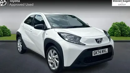 Used Toyota Aygo X PURE 72 HP (52 kW) 2025 SUV