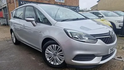 Used Vauxhall Zafira Tourer Design Edition 140 HP (102 kW) 2018 MPV