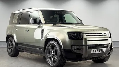 Begagnad Land Rover Defender SE Dynamic 404 HK (297 kW) 2023 SUV