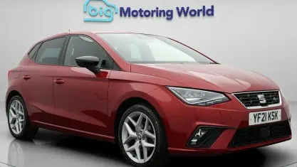 Usado Seat Ibiza FR 110 CV (80 kW) 2021 Rojo Utilitario