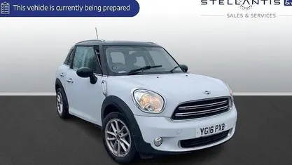 Used 2016 Mini Cooper Hatchback | £6,848 (Good price)