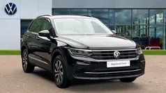 Deep black pearlescent Used 2022 VW Tiguan Active SUV | £23,597 (Fair price)