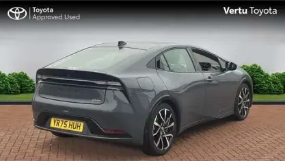 Used Toyota Prius 223 HP (164 kW) 2025 Grey Hatchback