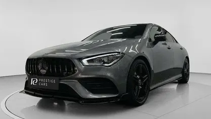 Usado Mercedes CLA180 AMG Line Premium 136 HP (100 kW) 2022 Cinzento Sedan
