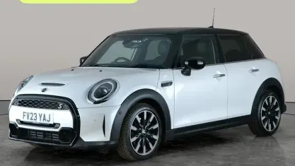 Used Mini Cooper S Exclusive 178 HP (130 kW) 2022 White Hatchback
