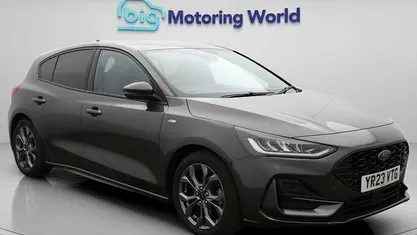 Used Ford Focus ST-Line 125 HP (91 kW) 2023 Grey Hatchback