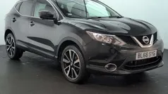Used 2016 Nissan Qashqai Tekna SUV | £12,600 (Fair price)