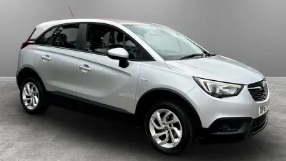 Used Vauxhall Crossland X 99 HP (72 kW) 2018 Silver SUV