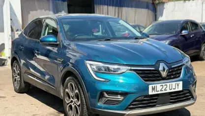 Used Renault Arkana Version S 143 HP (105 kW) 2022 Blue SUV