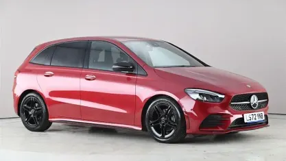 Used Mercedes B200 Executive 150 HP (110 kW) 2022 Red Hatchback