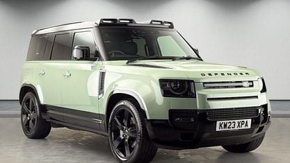Usado Land Rover Defender 75th Limited Edition 300 HP (220 kW) 2023 Verde SUV